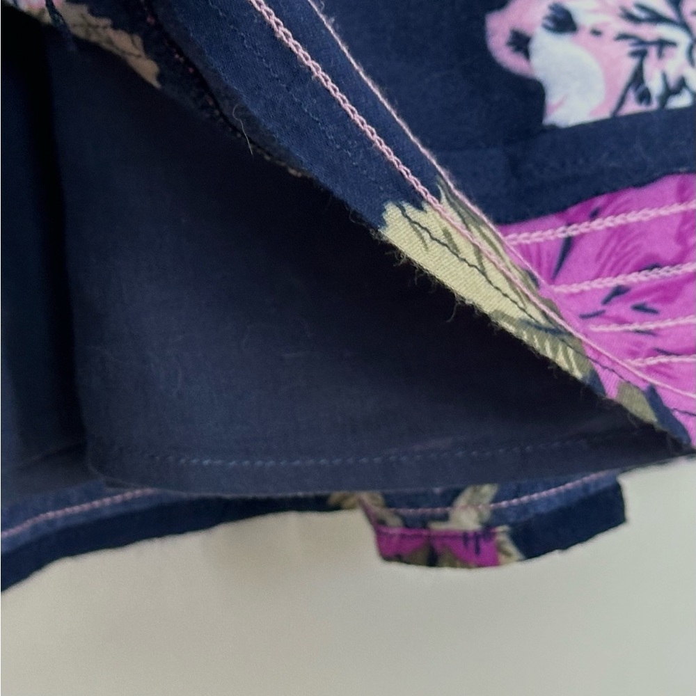Charlotte Russe Skirt Size Small Elastic Waist Dark Blue W/  Fuschia Flowers - Picture 4 of 8